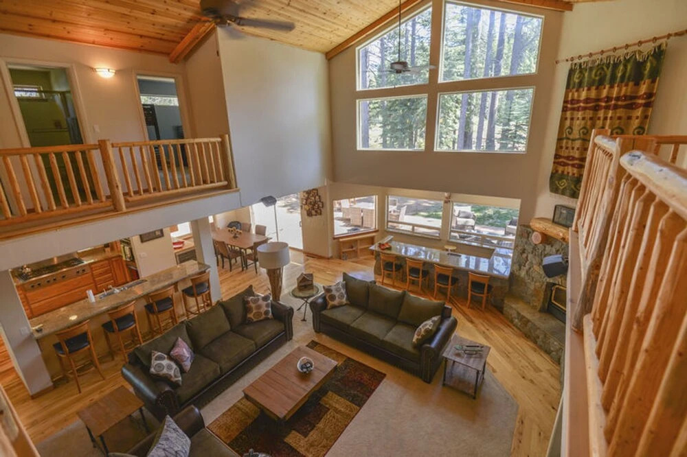 Kantor's Hideout by Tahoe Mountain Properties