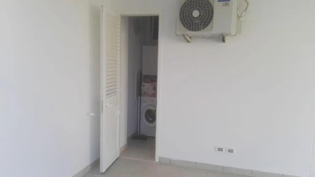 Zona Maldive del Salento, Spiaggia Sabbiosa a 350 m, 2 Bagni, Clima, Posto Auto Esclusivo