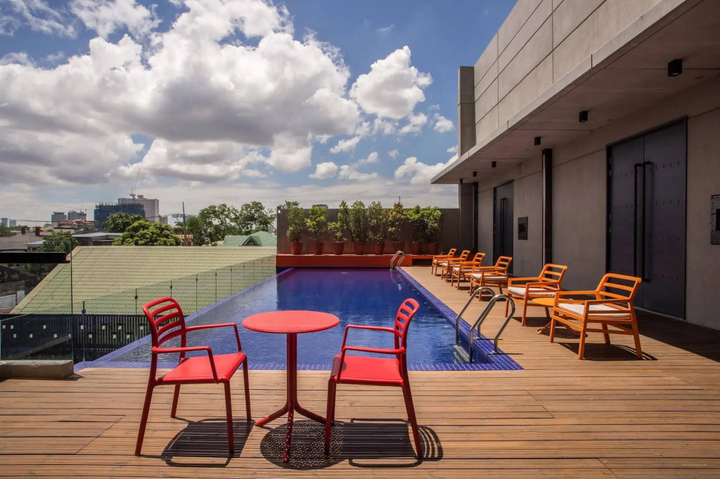 The B Hotel Quezon City