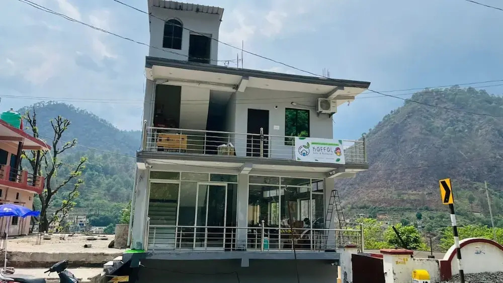 Goroomgo Kaffal Hotel and Restaurant Rudraprayag