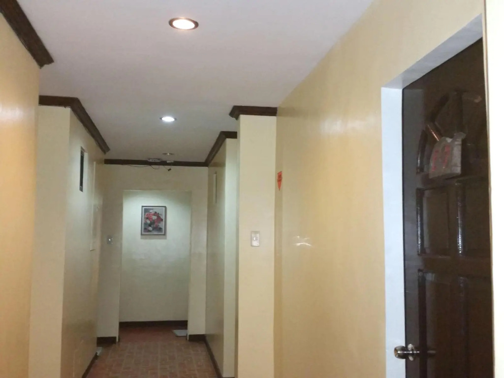 Erikos House