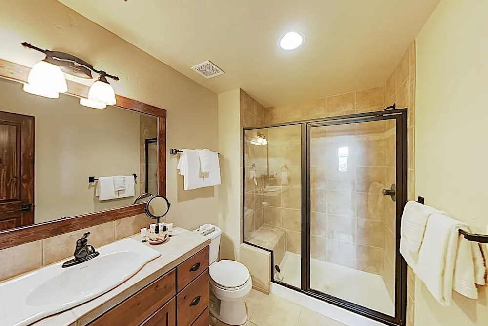 New Listing! Central Winter Park W/ Hot Tub 2 Bedroom Condo
