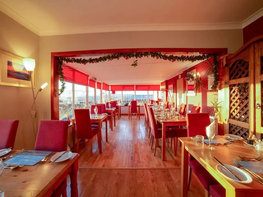 Orasay Inn
