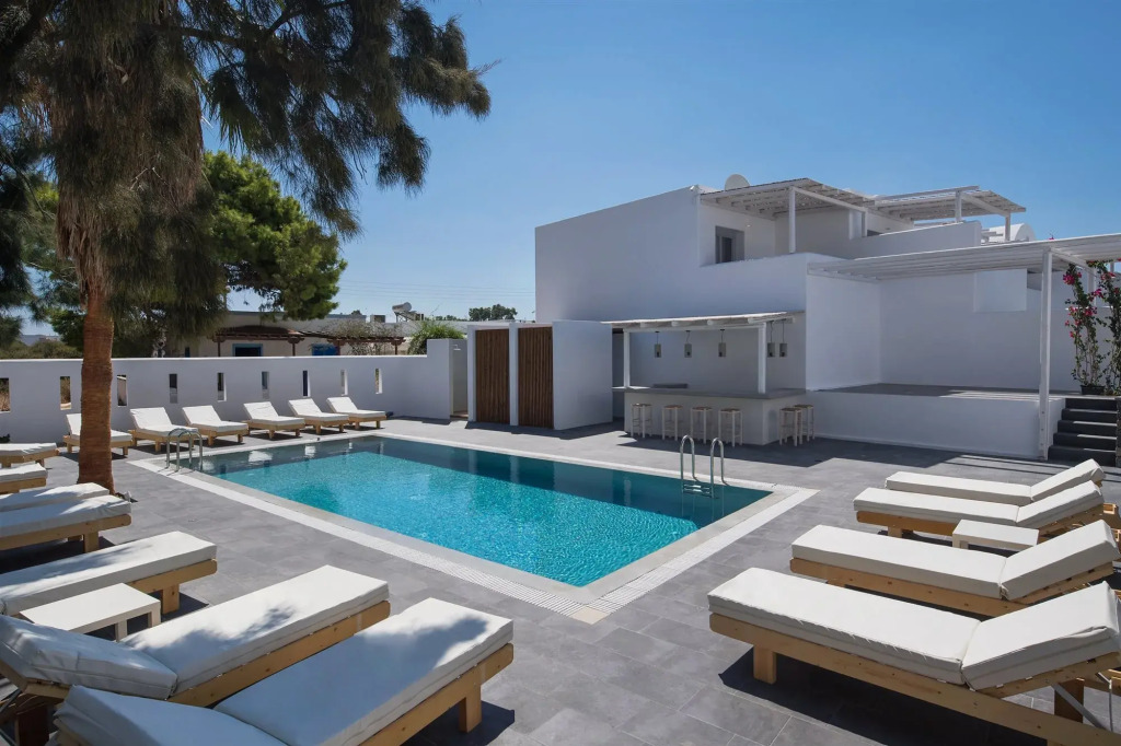 Meltemi Excelsior Suites