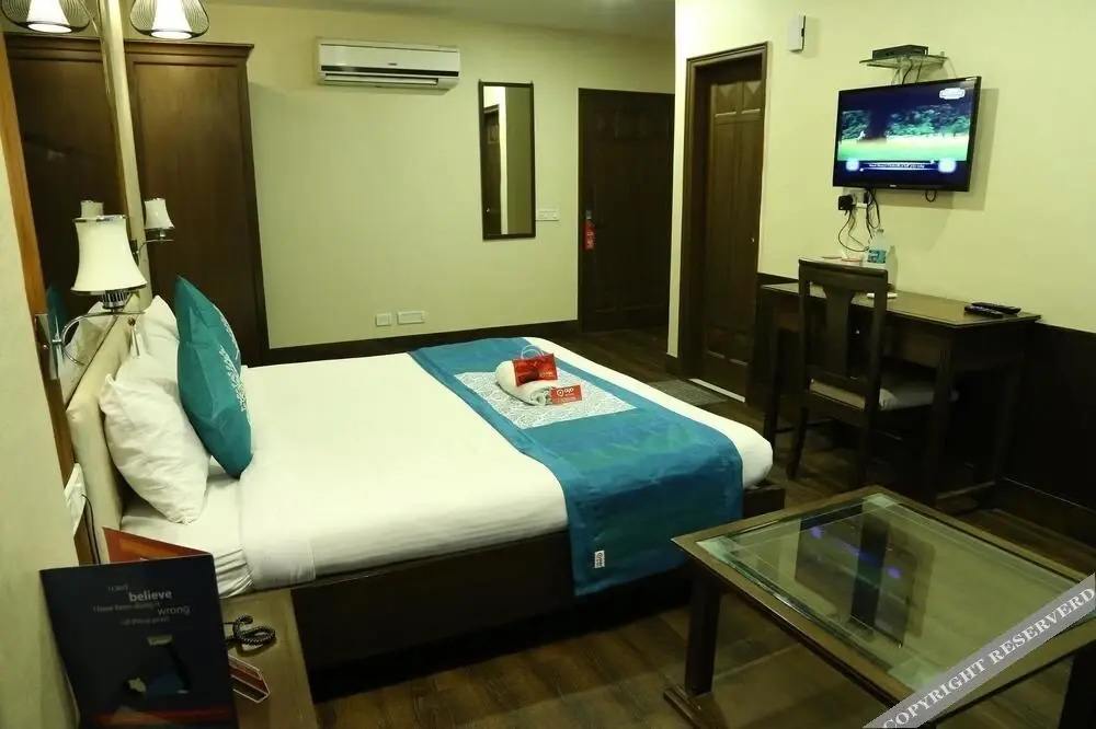 Hotel The Mansion by OYO Rooms