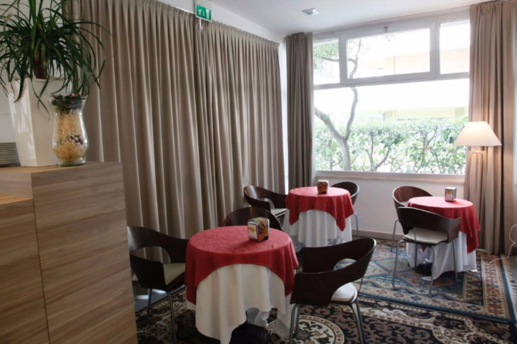 Hotel Majorca sul Mare in centro a Riccione con Area Fitness