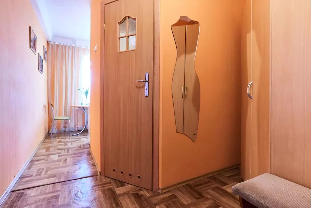 Апартаменты Home-Hotel, ул. Раисы Осипкиной, 7А