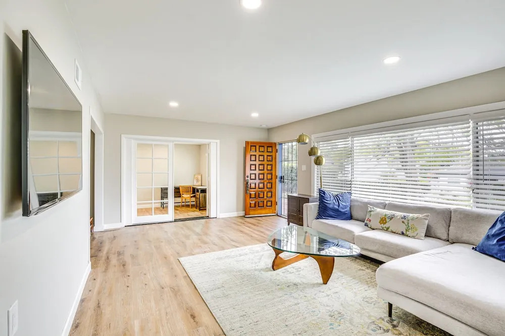 Spacious El Cajon Home - Day Trip to San Diego!