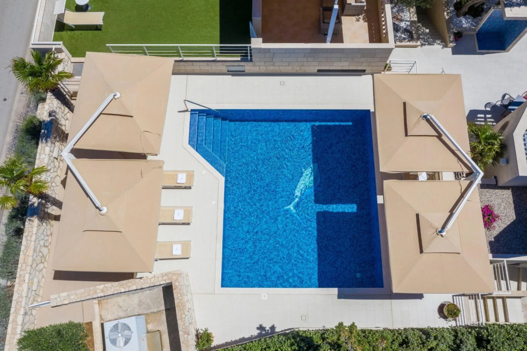 Tomo - with pool - A3(2+2)