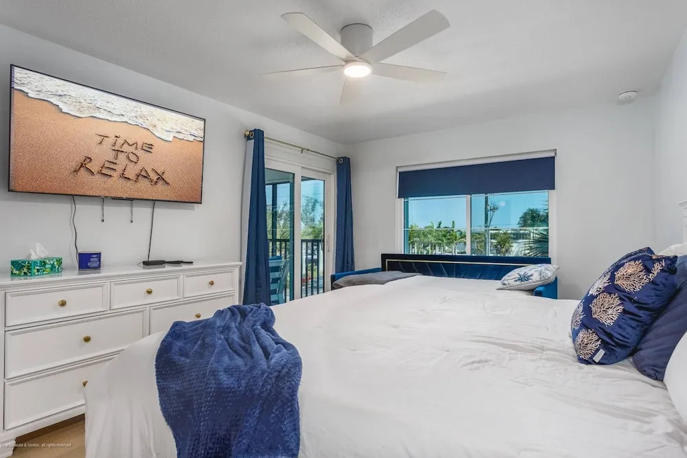 Beach Way With Ocean Views