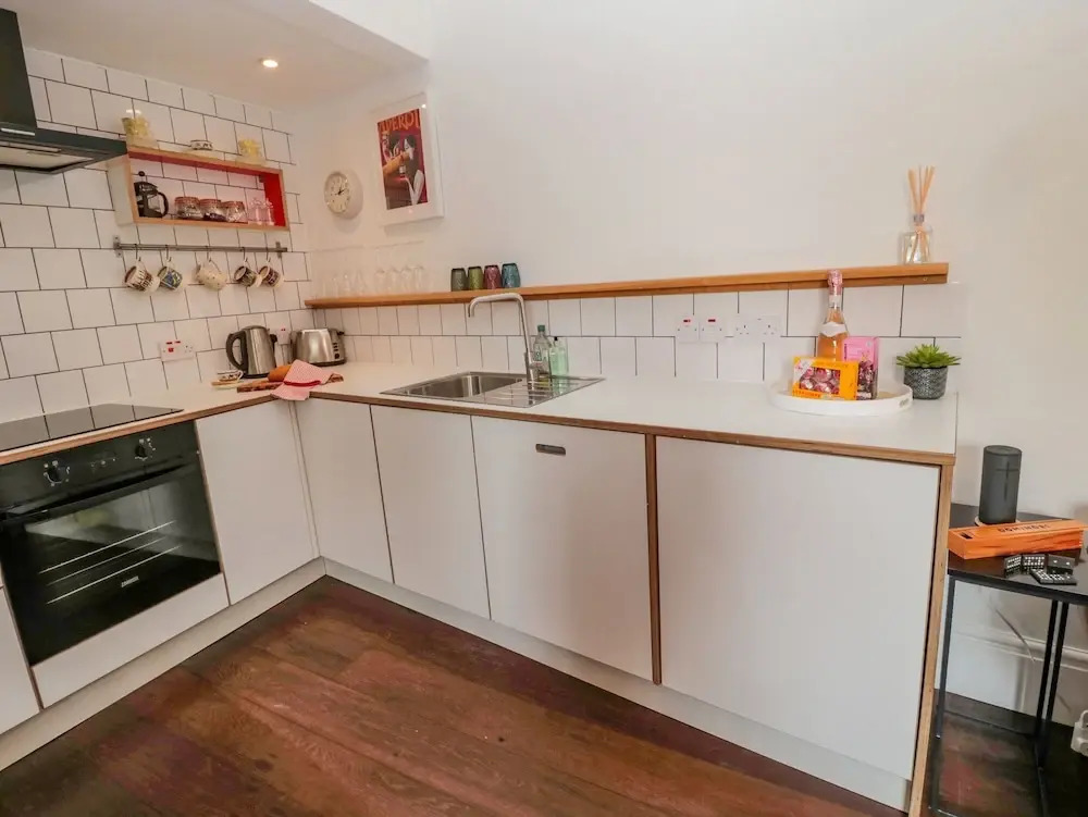 8 Pedwell Way