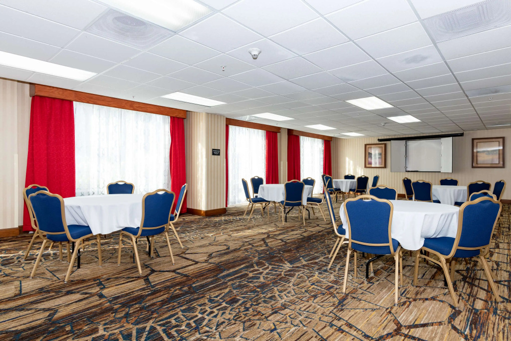 Hampton Inn & Suites Pittsburg