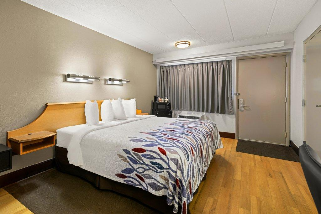 Red Roof Inn Salem