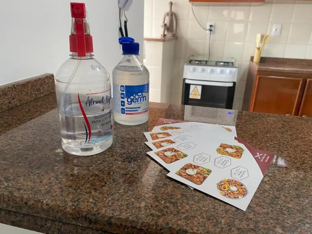 Bombas Bombinhas Pé na Areia, 50 metros do Mar!!!!