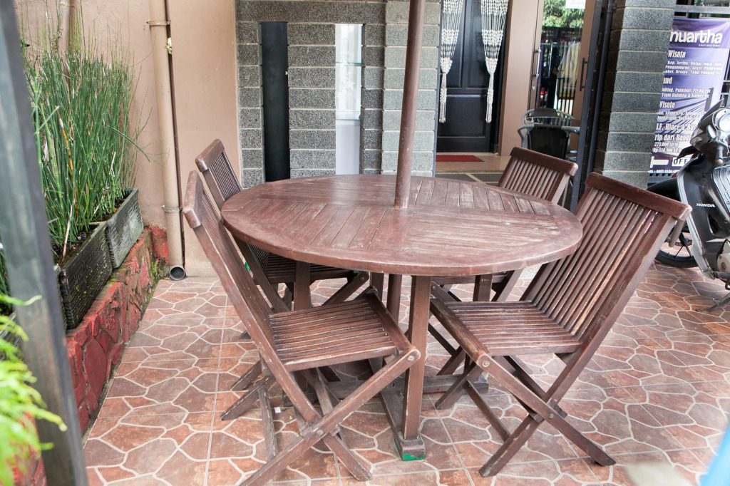 RedDoorz Plus near Isola UPI