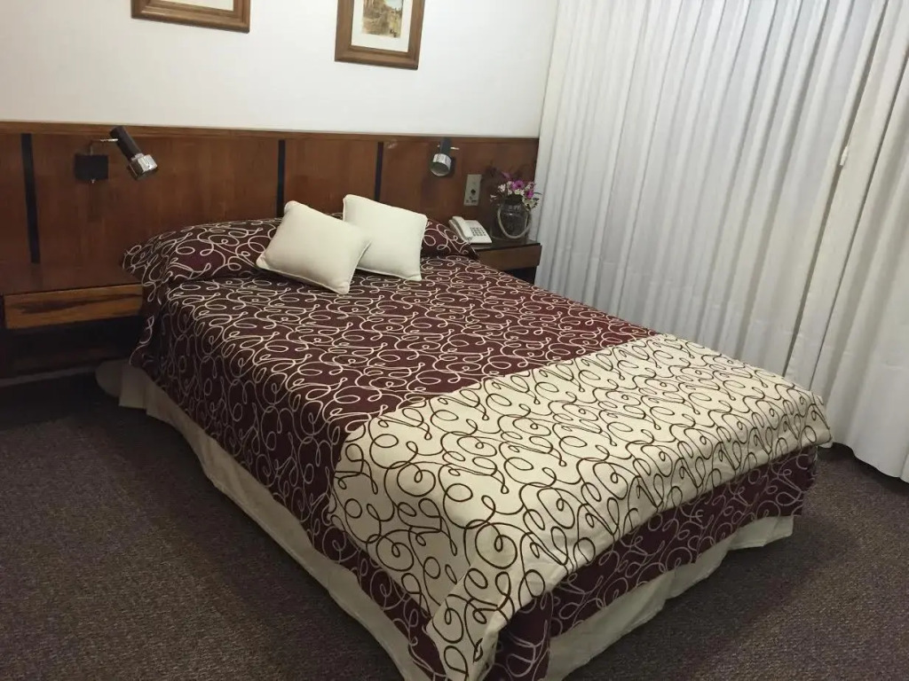 Hotel Morales