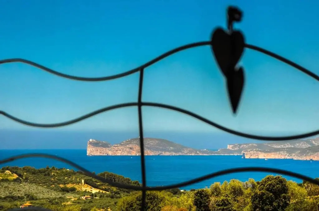 Villa Emmeline fronte mare 5 camere 6 bagni infinity pool WiFi per 12 persone