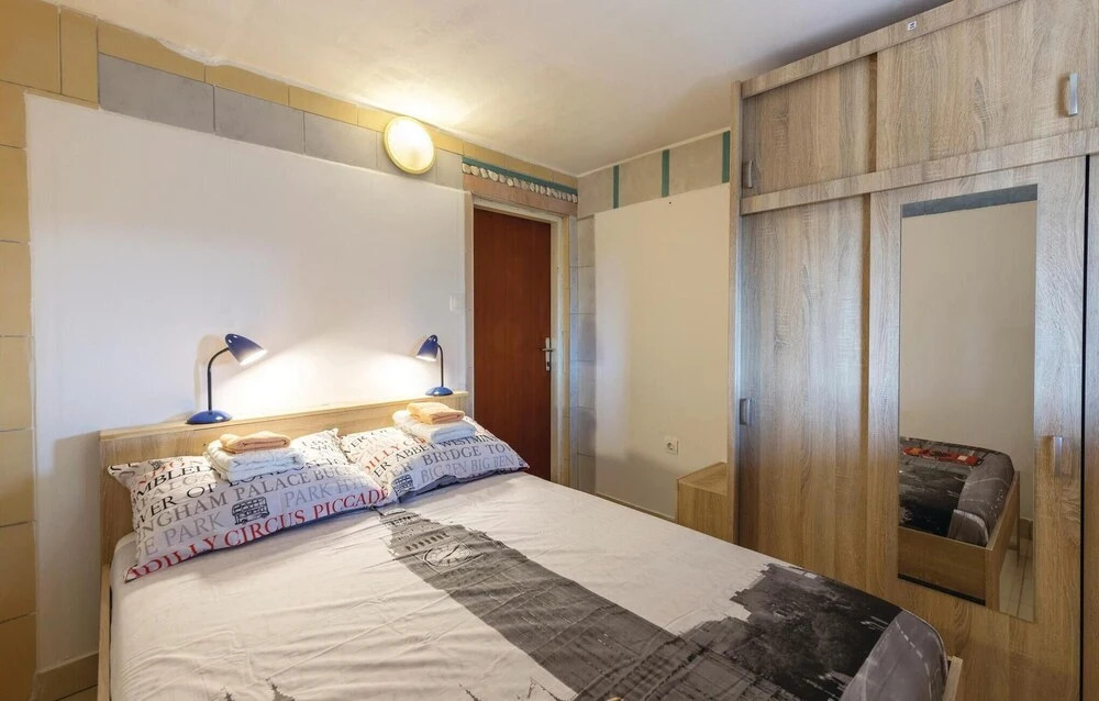 Awesome Home In Valtura