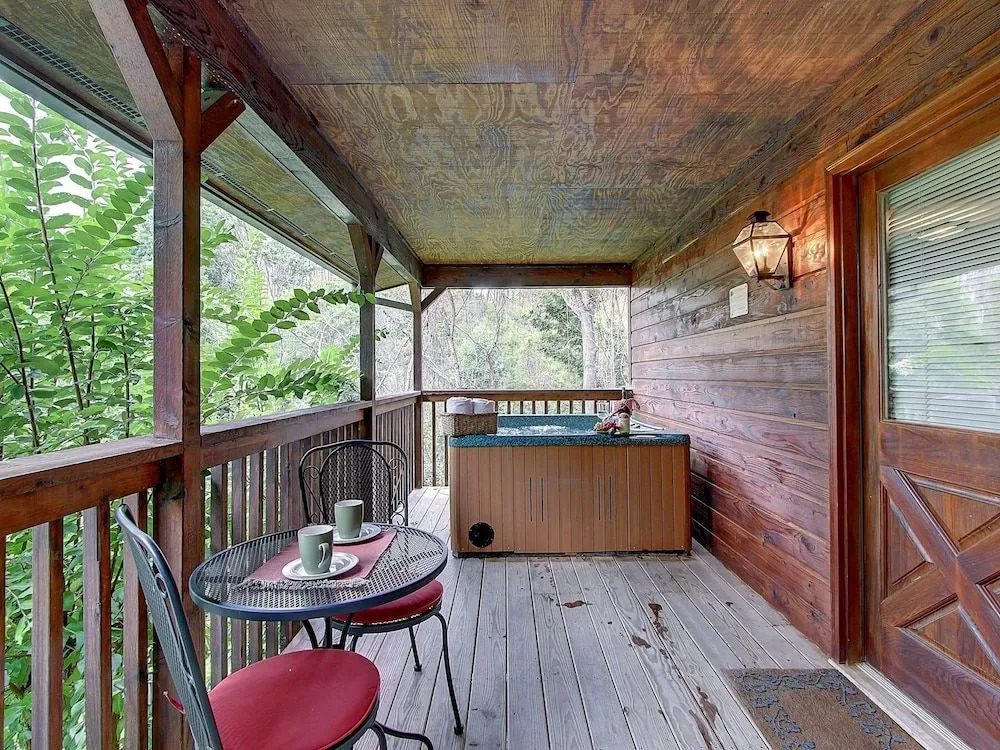 Dreamweaver 1 Bedroom 1 Bathroom Cabin