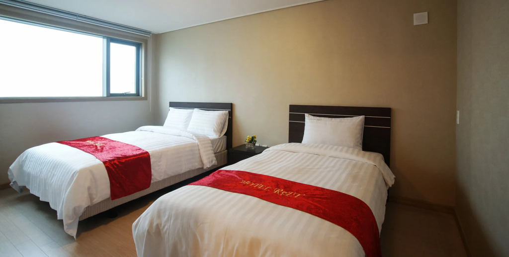 Joy Hotel