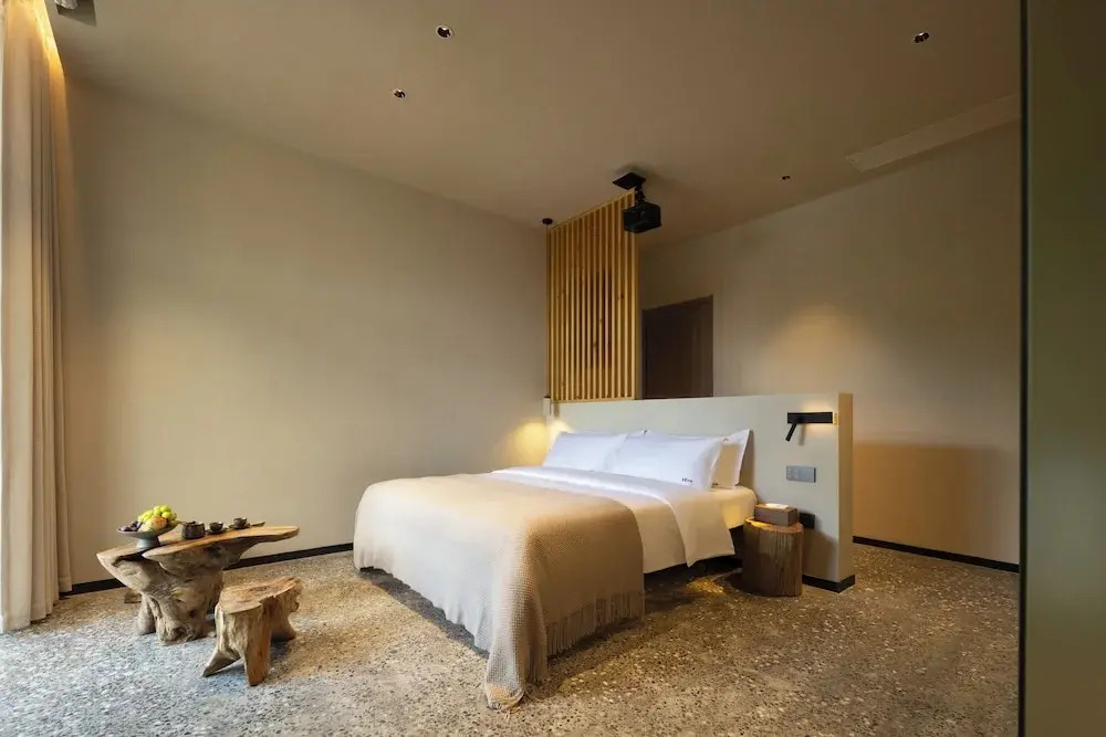 Qingmo Hidden Mid-Mountain Hotel