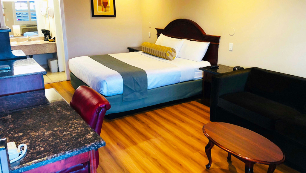 Dynasty Suites Hotel