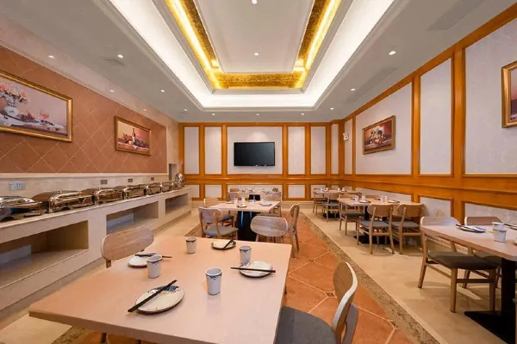Vienna Hotel (Zhongshan Sanjiao)