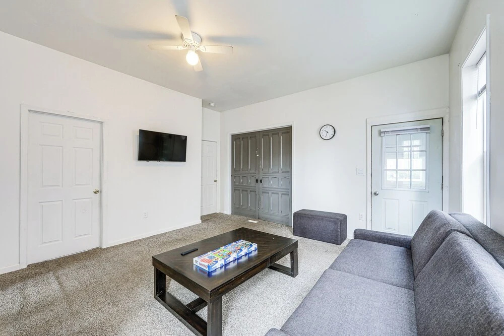 1 Mi to Erie Canalway Trail! Condo w/ Grill