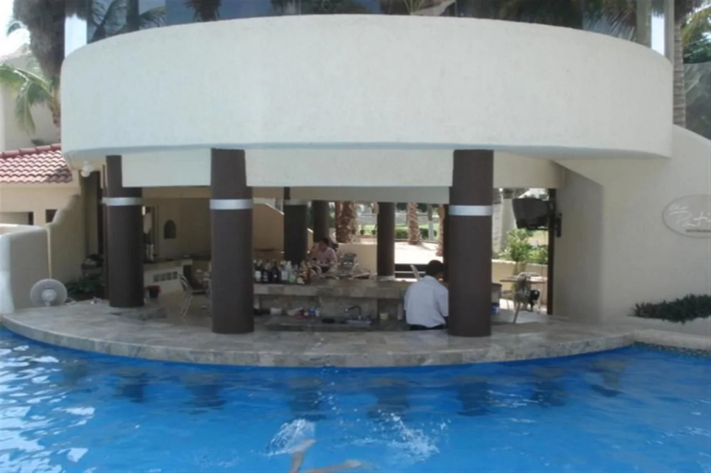 Park Royal Homestay Los Cabos