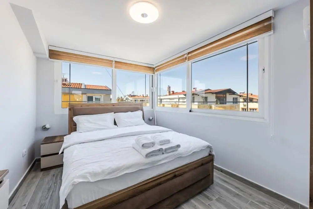 Rooftop Apartment With Private Pool