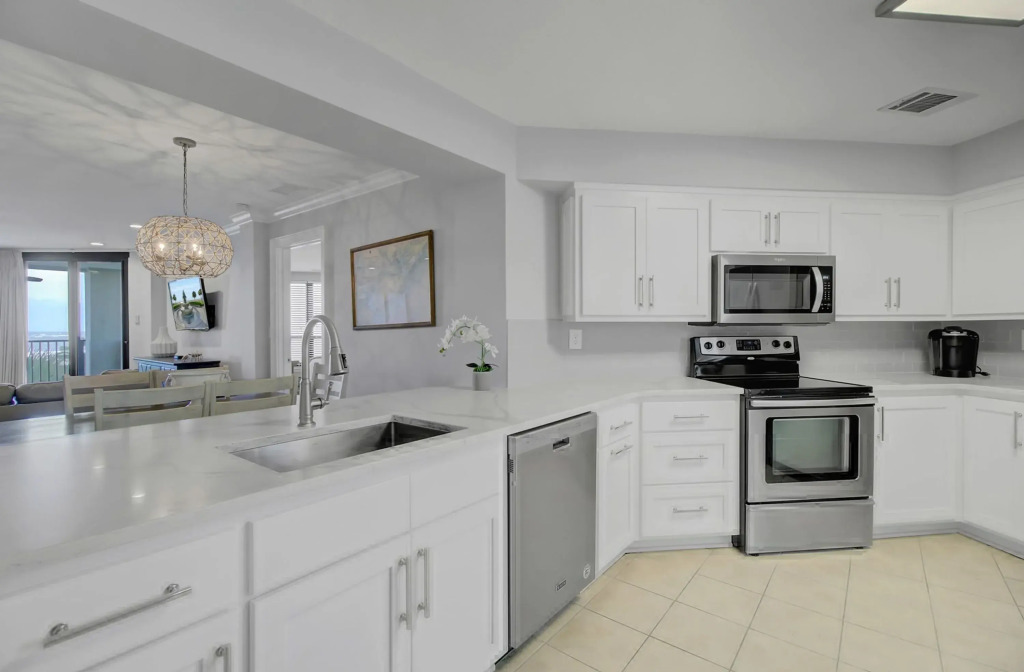 207 Summerhouse by Avantstay Beachfront Community w/ Ocean Views!