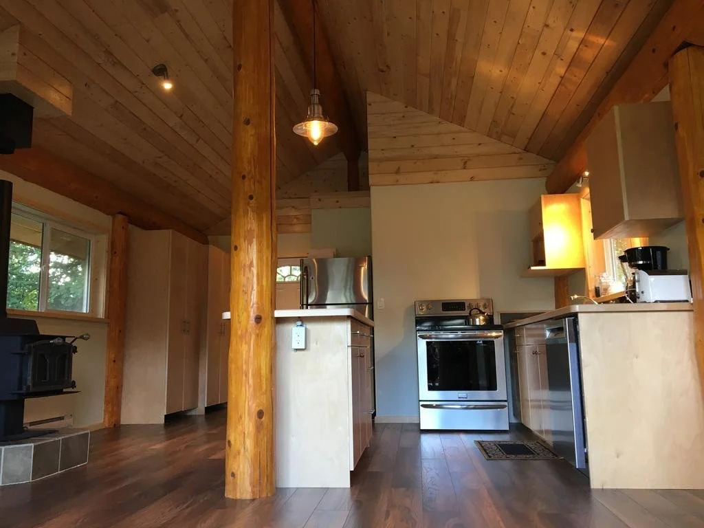 Bella Coola Grizzly Tours and Resort