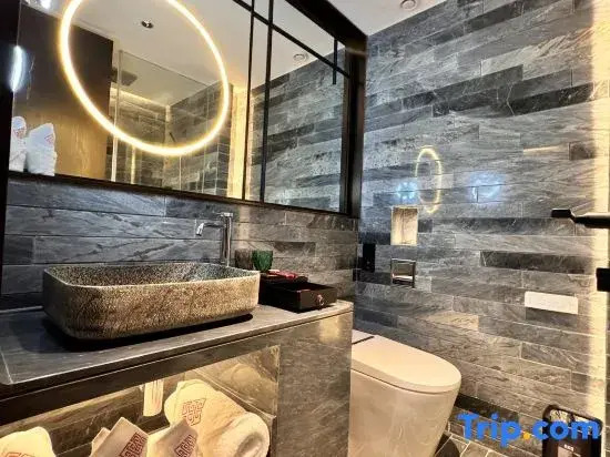 Yunfu Hongxin Boutique Hotel (Wuyue Plaza Branch, Yunfu)