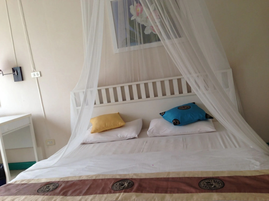 Waterside Boutique Hotel