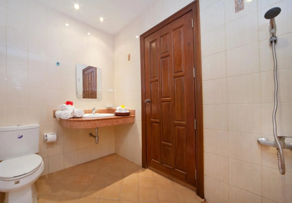Phuket Villas at Patong Hill Estate