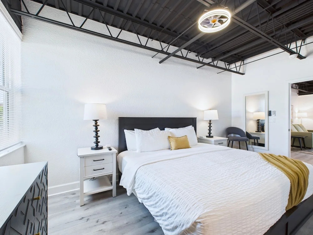 Chic Loft Retreat Near Port Canaveral -unit 202