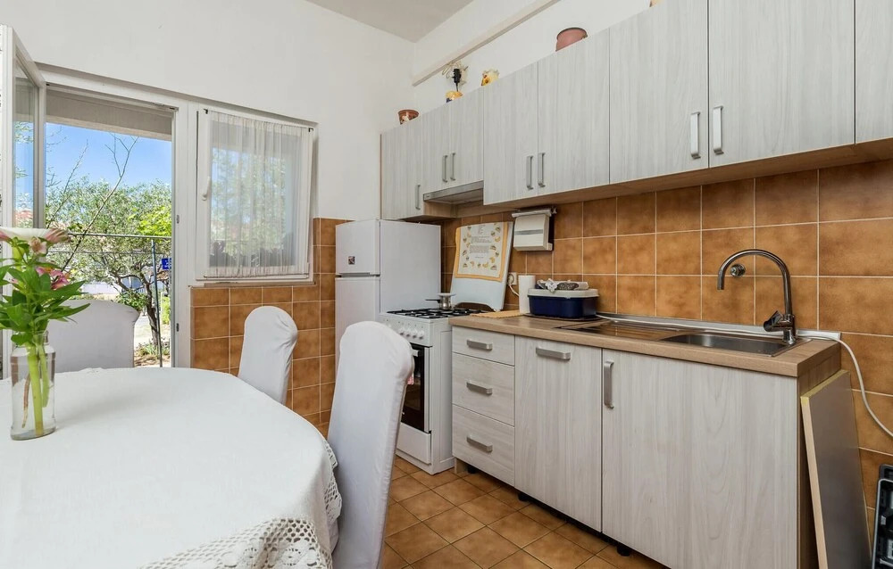 Awesome Apartment in Barbat-rab With 3 Bedrooms and Wifi