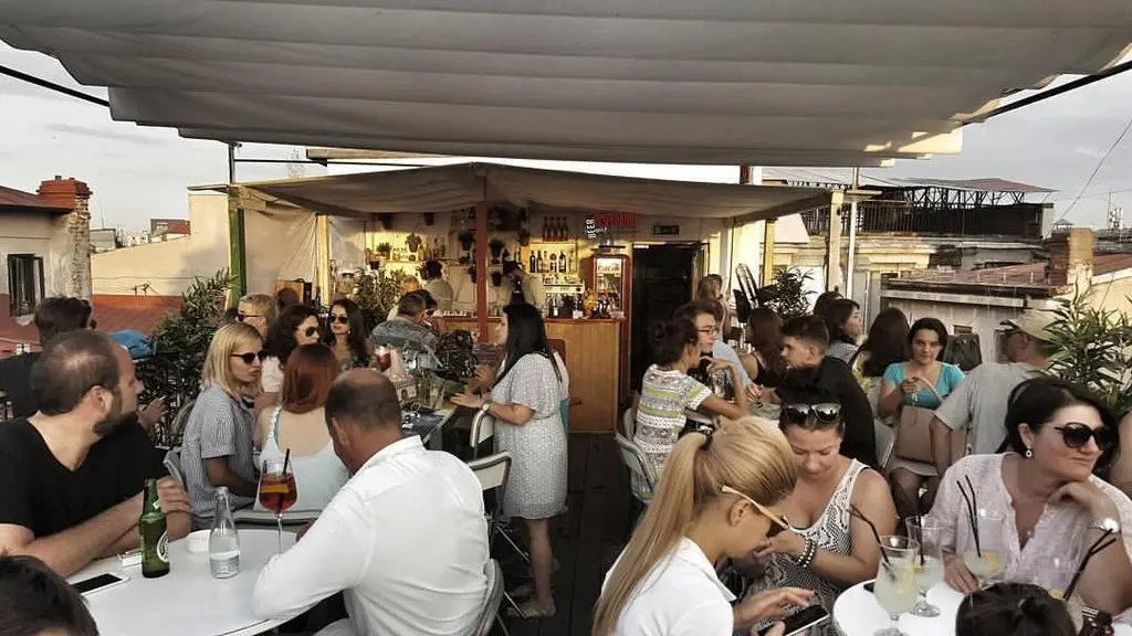Pura Vida Sky Bar & Hostel