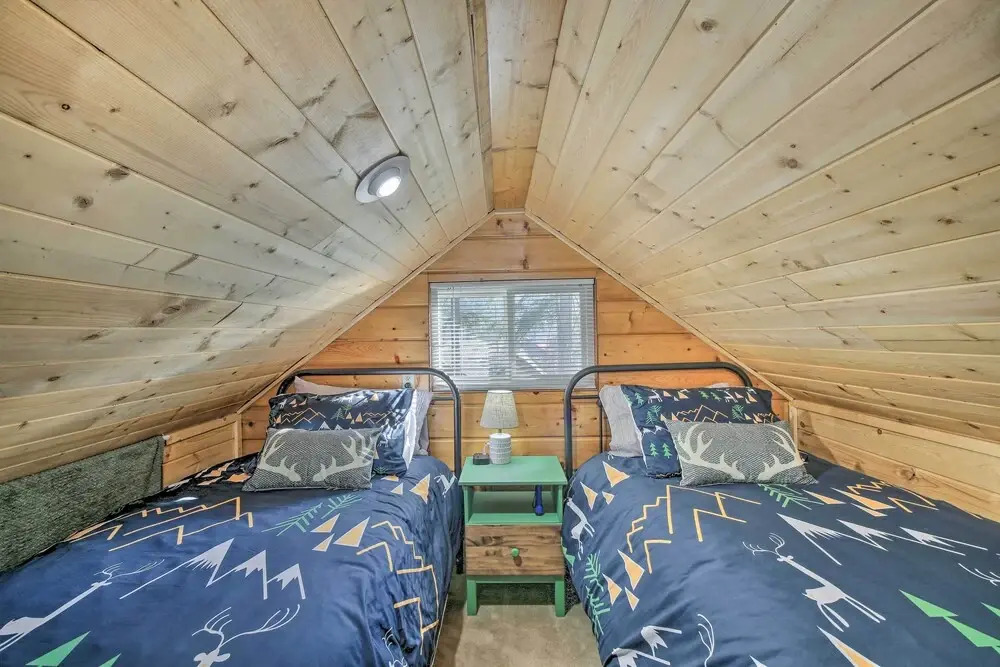'wandering Elk' Cabin Retreat w/ Golf Access!