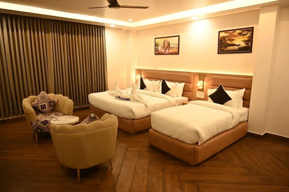 The Regal Crown By Ritya Hotels