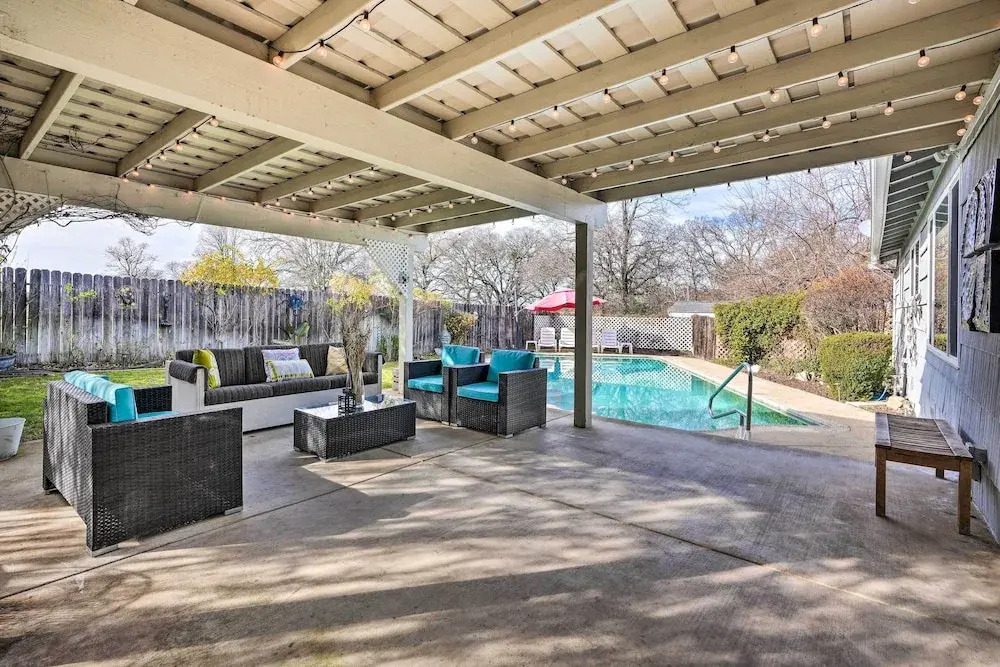 1 Mi to Main Street Sutter Creek: Poolside Oasis!