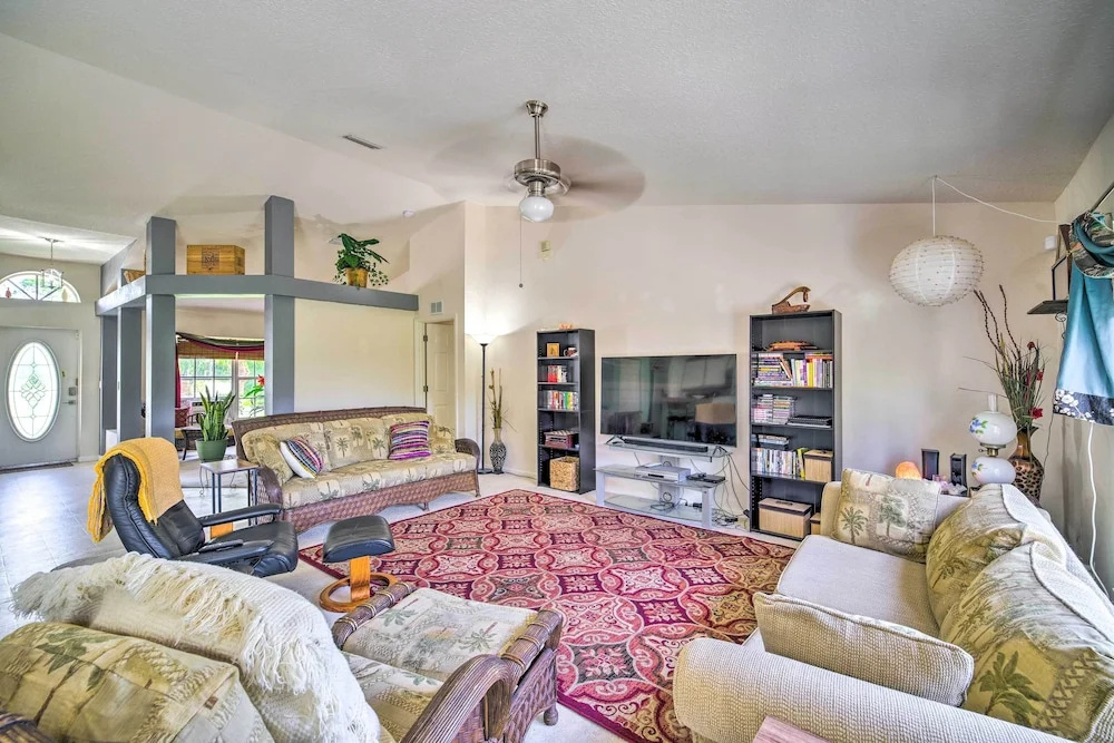 'banzai Palm Bay' Home Near Parks & Beaches!