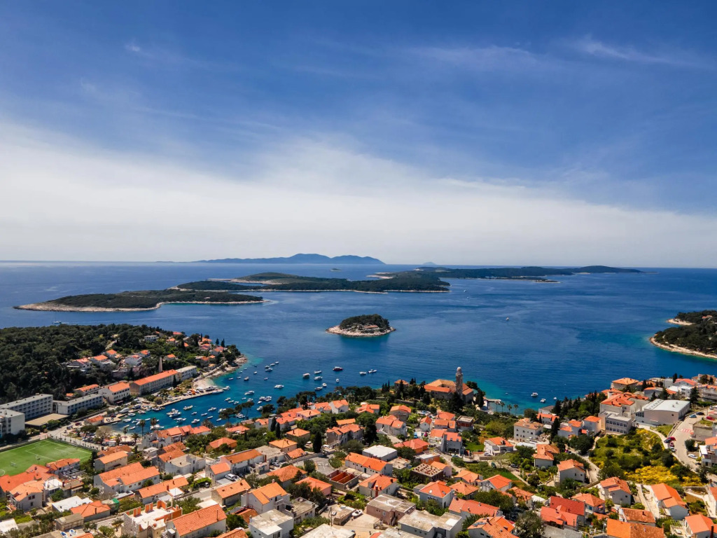 Loft Hvar in Hvar with 3 bedrooms and 1 bathrooms