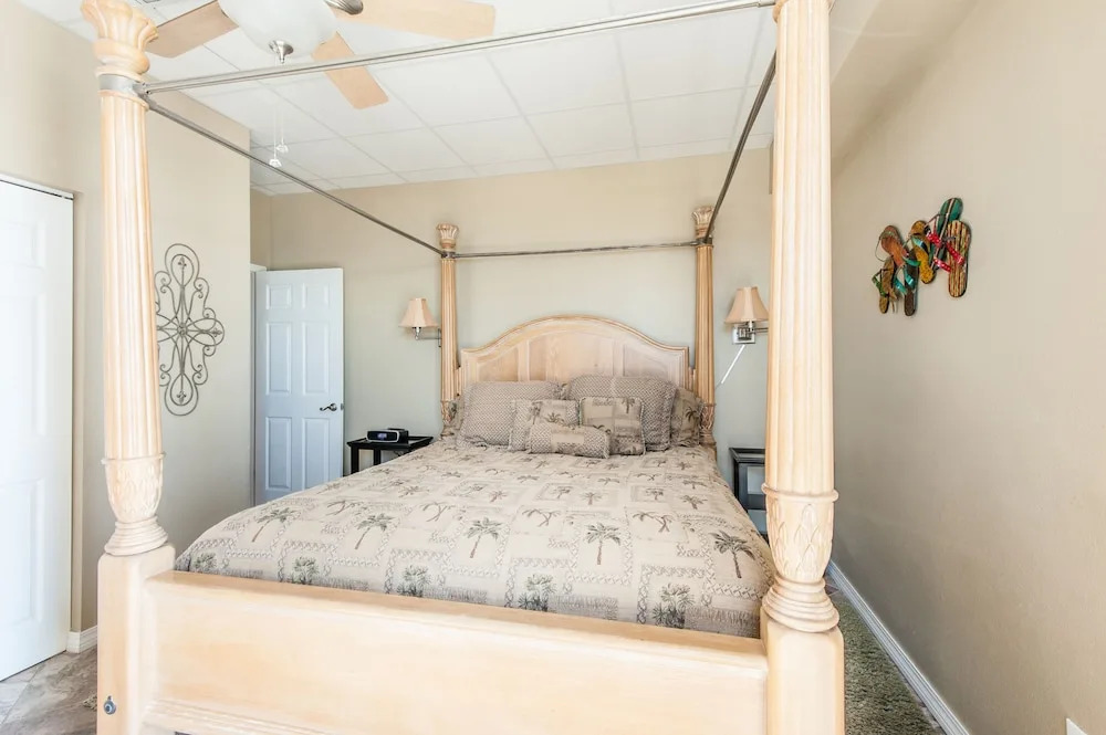 Sans Souci unit 209