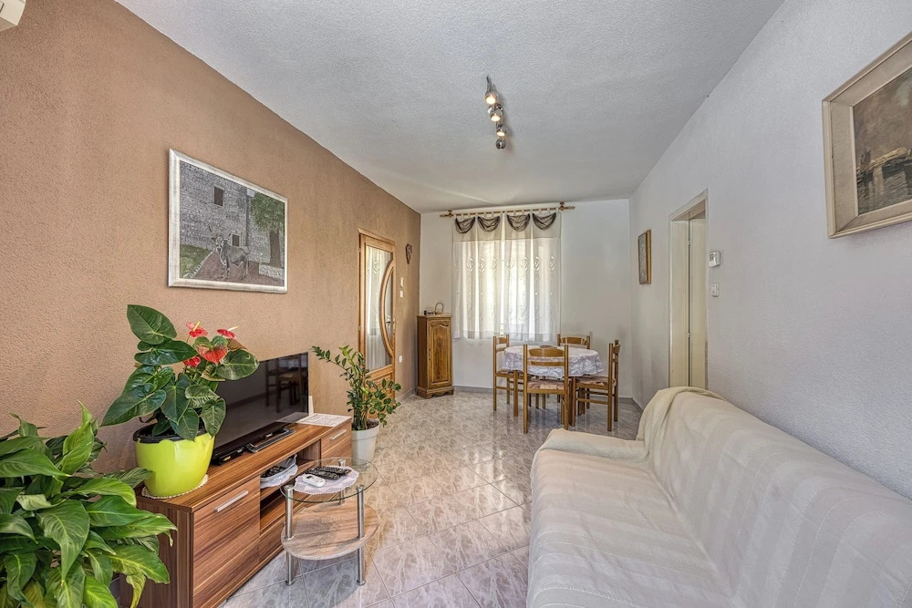 Pool House Klarina - Happy Rentals