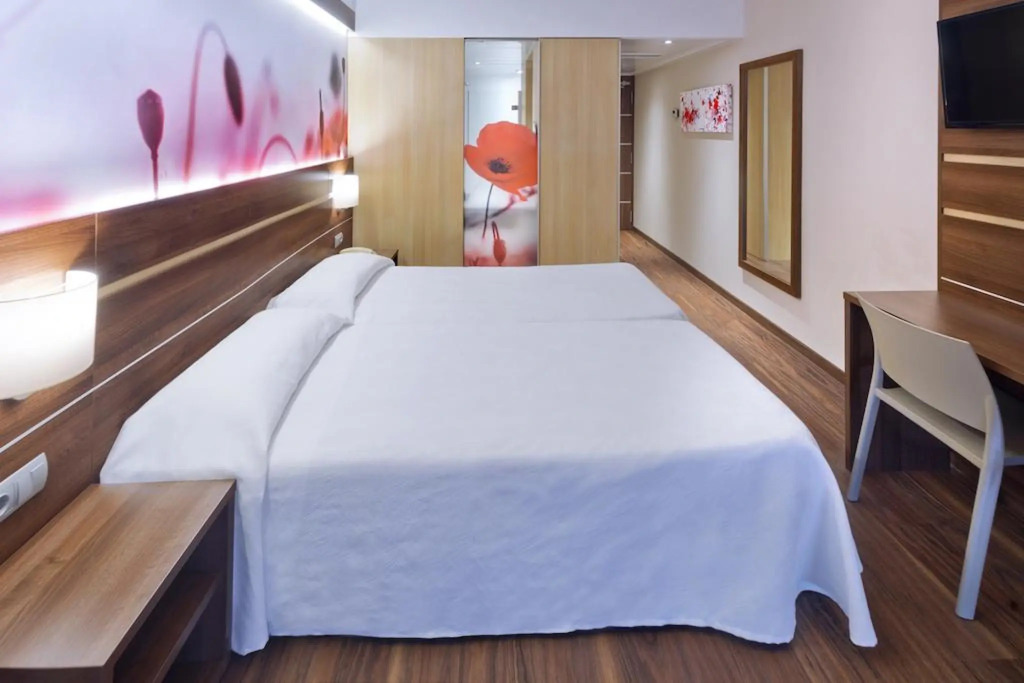 KAKTUS Hotel Volga