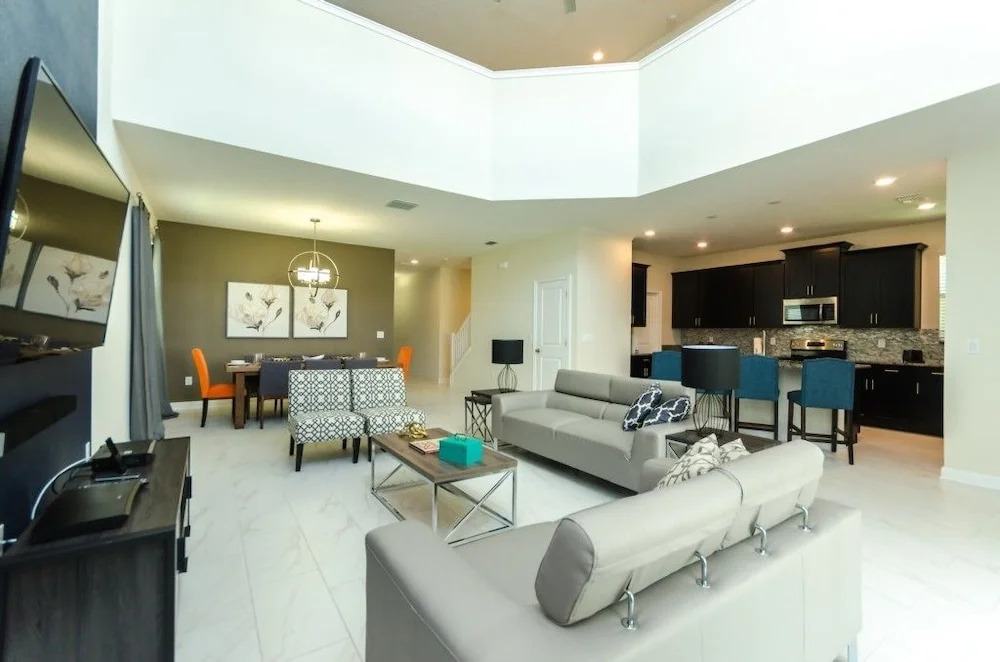 Amazing House! - Champions Gate - 1568TL