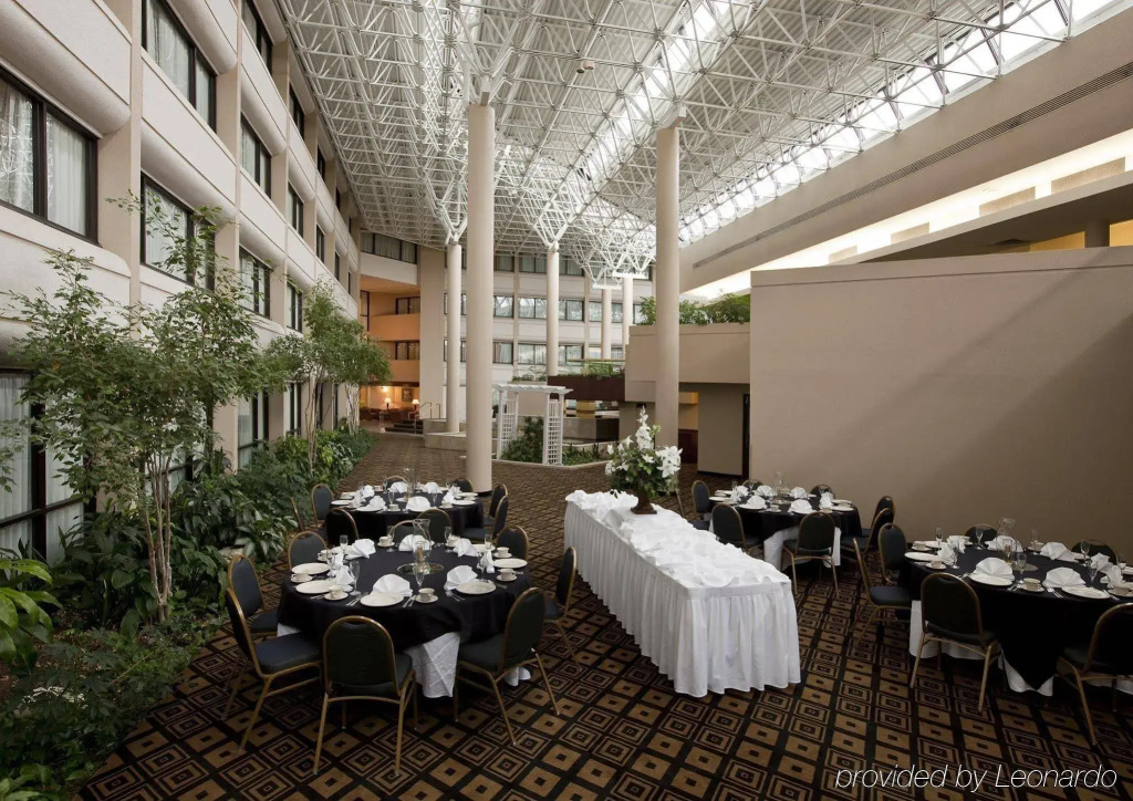 DoubleTree by Hilton Austin Northwest - Arboretum