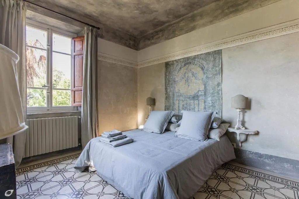 Villa Giardino Lucca heated pool, 2 miles Lucca