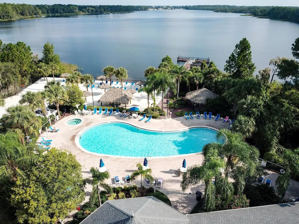 3 Bed 2 Bath Condo Bahama Bay Resort
